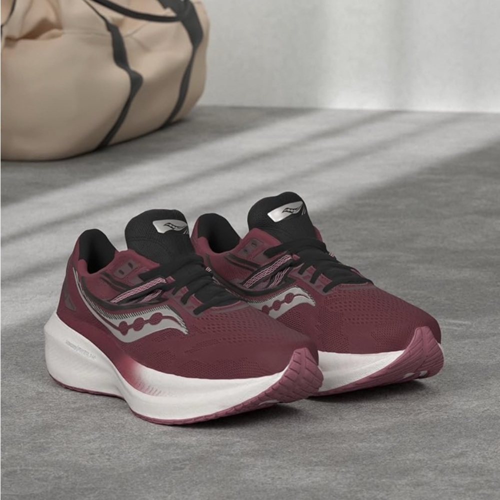 Saucony Triumph Sneakers